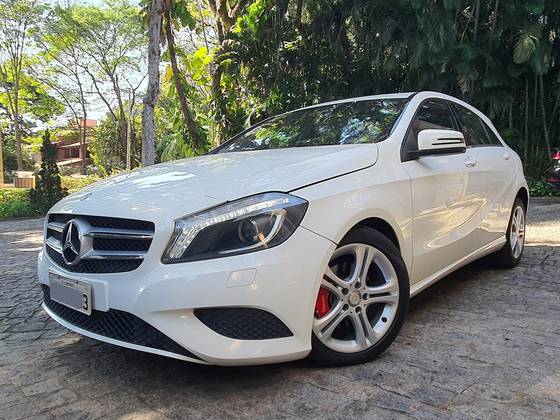 MERCEDES-BENZ CLASSE A 1.6 200 TURBO URBAN GASOLINA 4P AUTOMATIZADO MERCEDES-BENZ CLASSE A 1.6 200 TURBO URBAN GASOLINA 4P AUTOMATIZADO